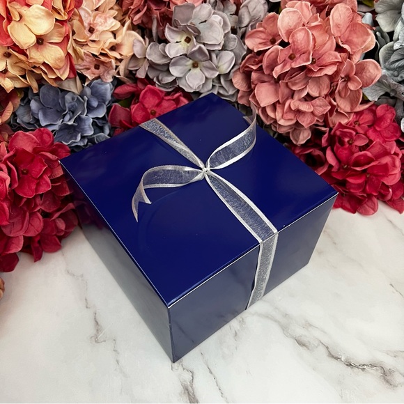 Stunning Crystal Venetian Masquerade Mask - Picture 14 of 14